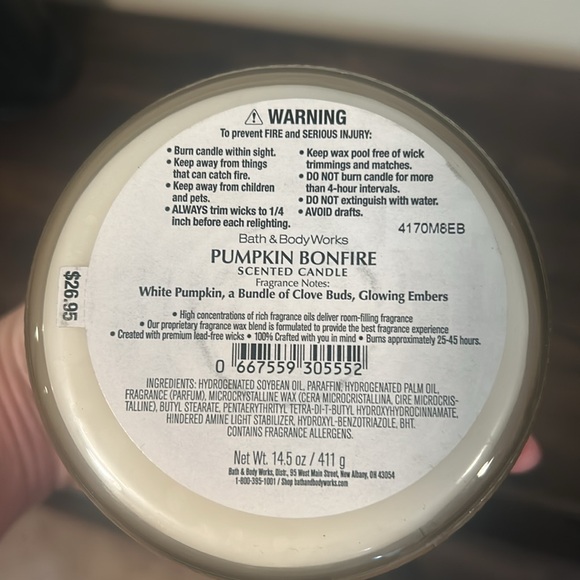 Bath and Body Works Candle - Picture 3 of 3